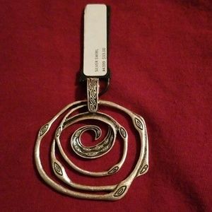 Premier design pendant